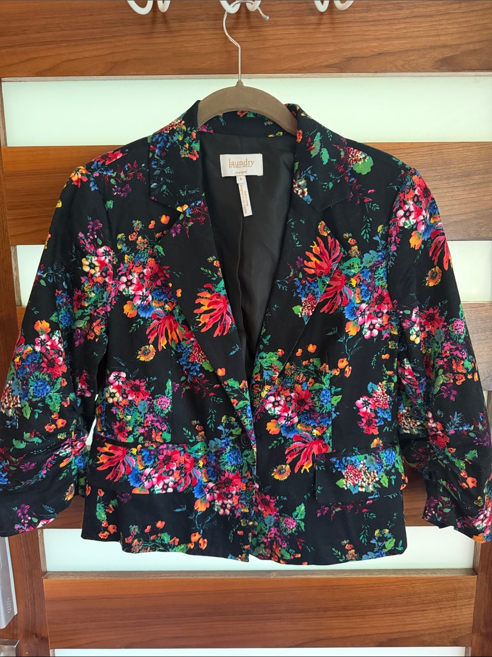 Laundry By Shelli Segal Black Floral Cropped Blazer with Multicolor Print